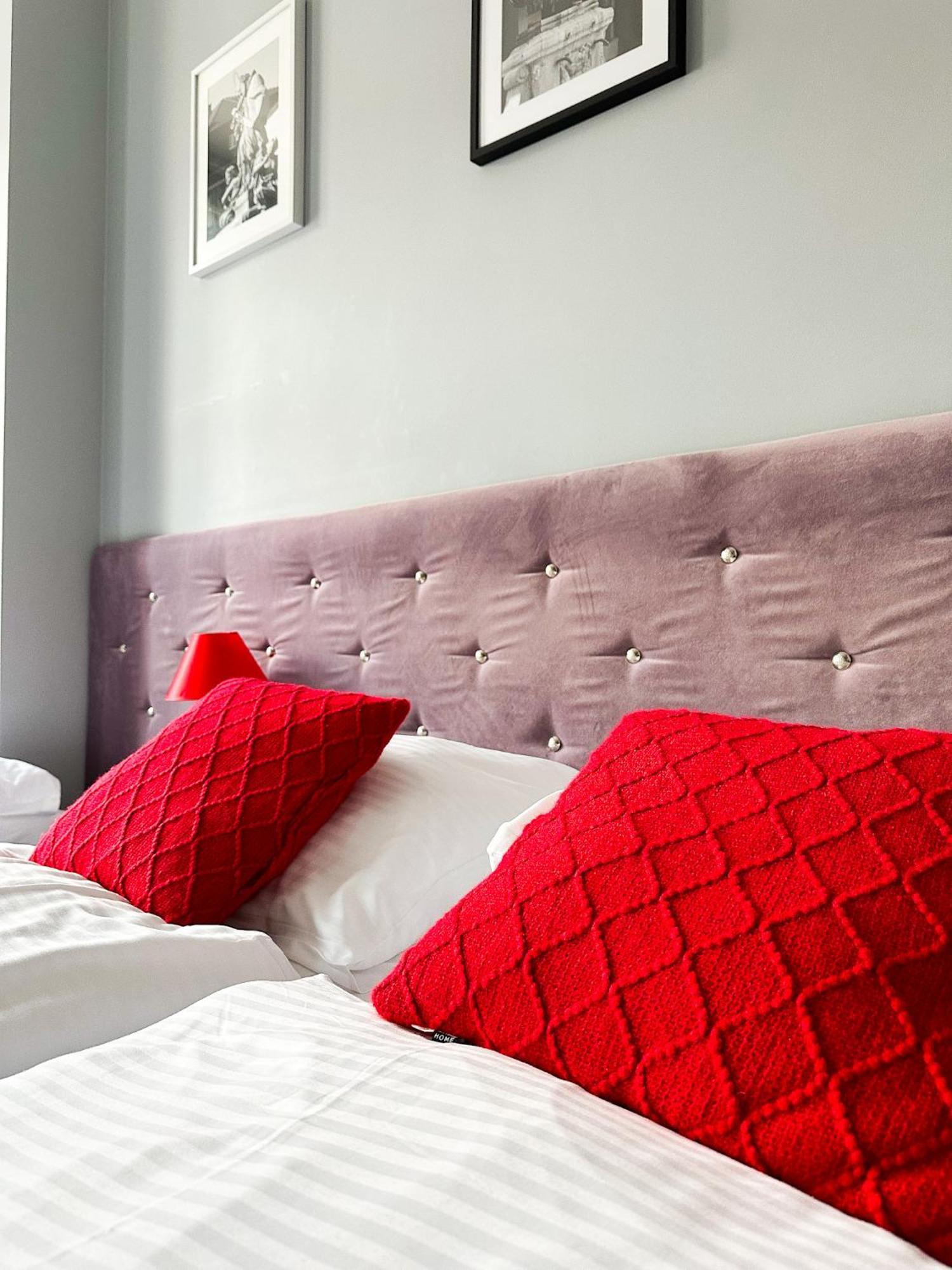 Expolis Residence - City Center Mtp Targi - 24H #Betterthanyourex بوزنان المظهر الخارجي الصورة