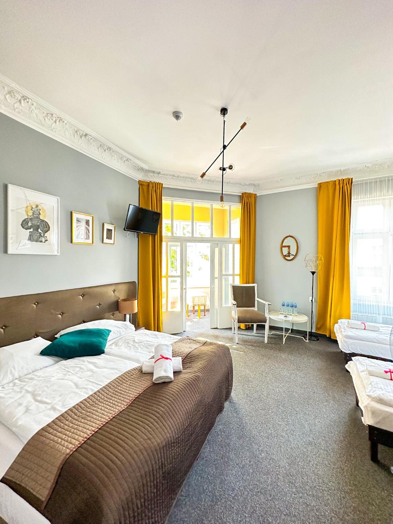 Expolis Residence - City Center Mtp Targi - 24H #Betterthanyourex بوزنان المظهر الخارجي الصورة