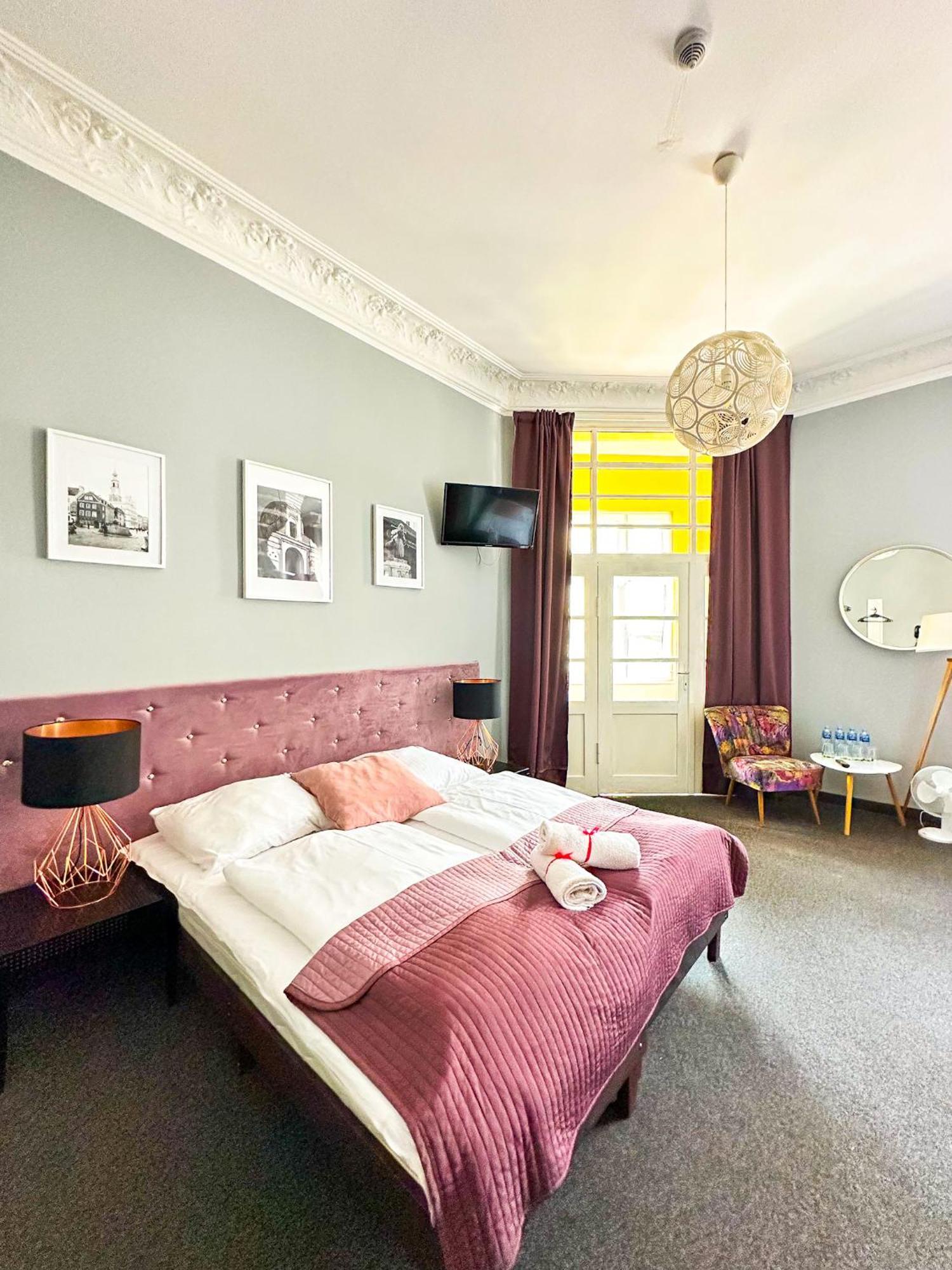 Expolis Residence - City Center Mtp Targi - 24H #Betterthanyourex بوزنان المظهر الخارجي الصورة