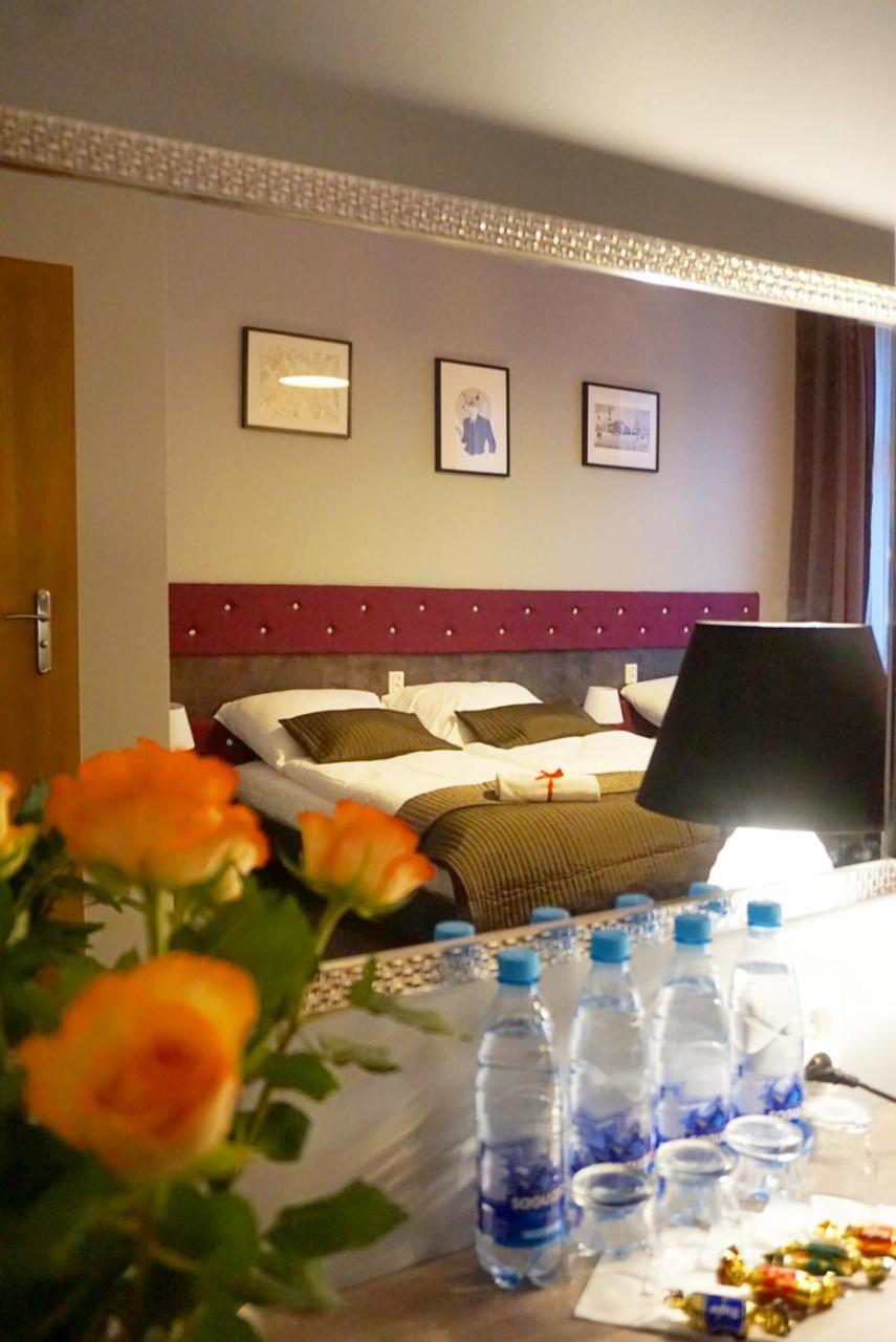 Expolis Residence - City Center Mtp Targi - 24H #Betterthanyourex بوزنان المظهر الخارجي الصورة
